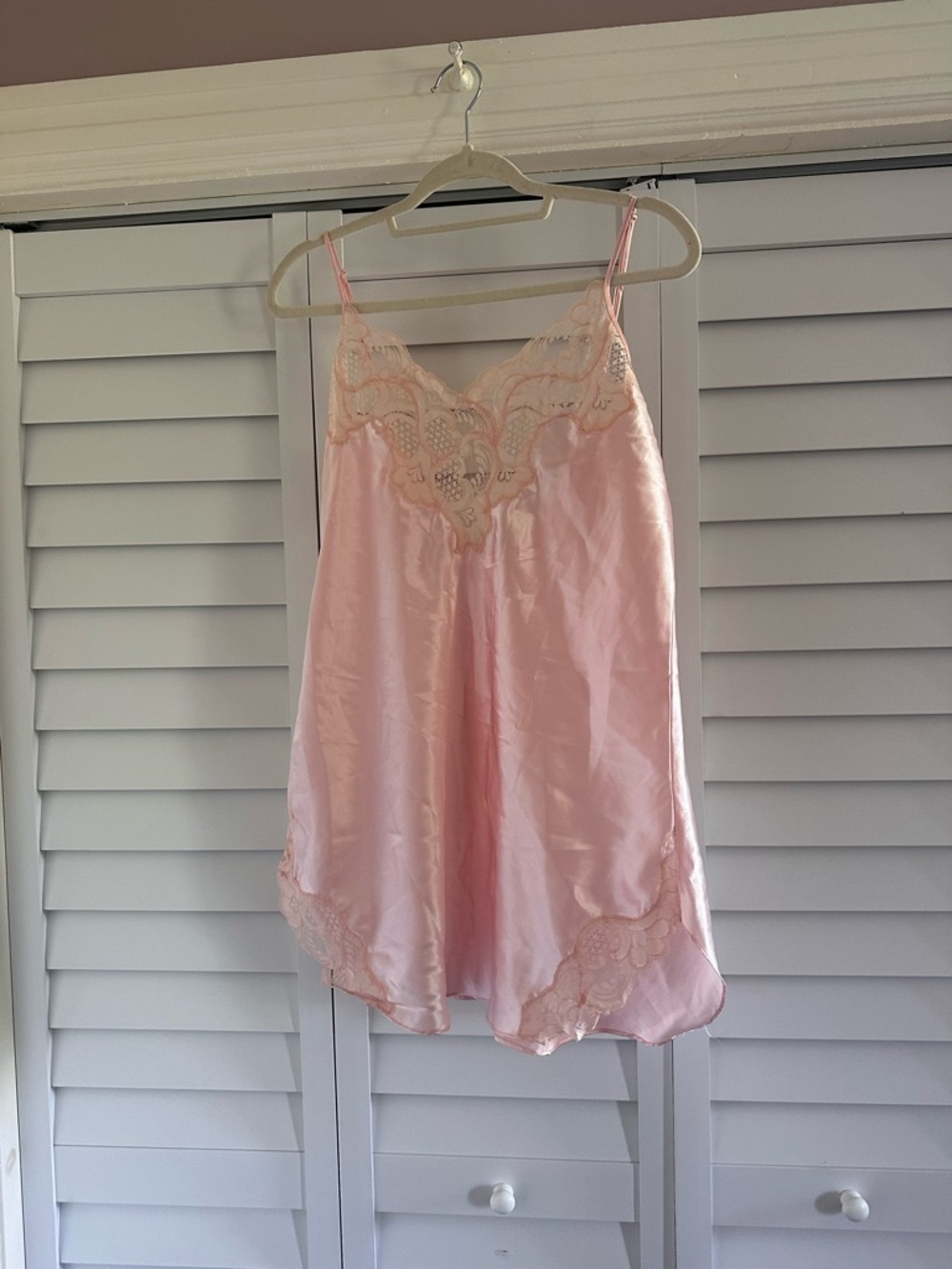 VTG Gold Label VS Women's Pink Satin Lace Chemise Nightgown